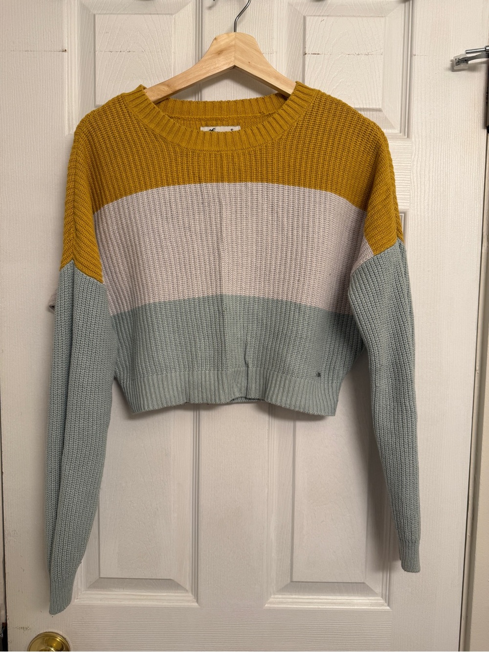 Hollister Cropped Knit Sweater - Mustard, White & Light Blue